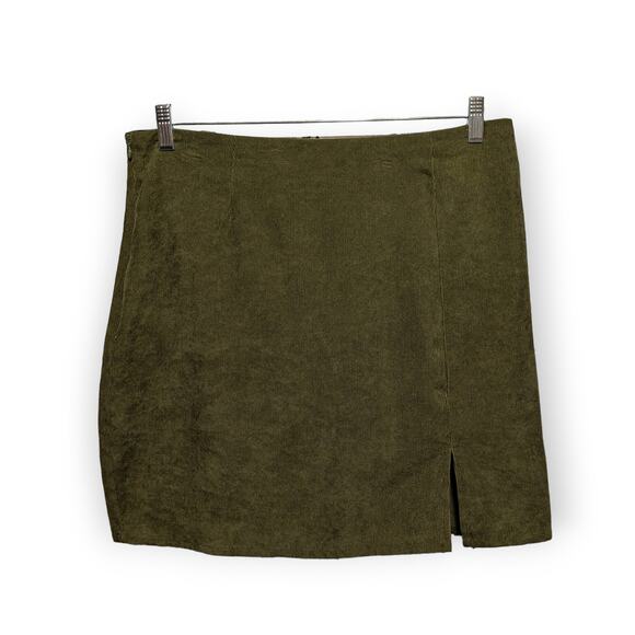 NWT SHEIN Curve Plus Army Green Zipper Side Split Hem Corduroy Skirt 14/1XL - Picture 1 of 8